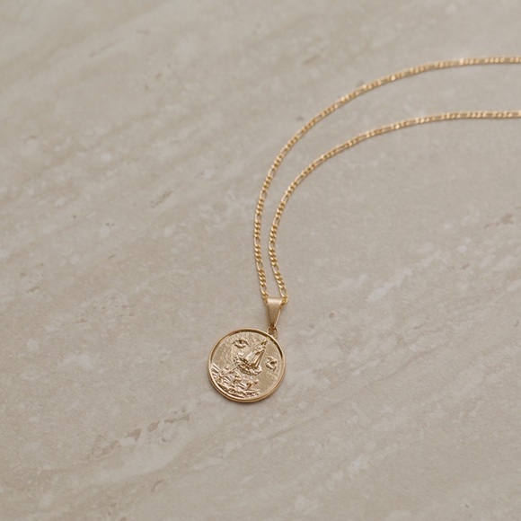 Virgin Mary Necklace | 18k Gold Filled - Picture 3 of 6